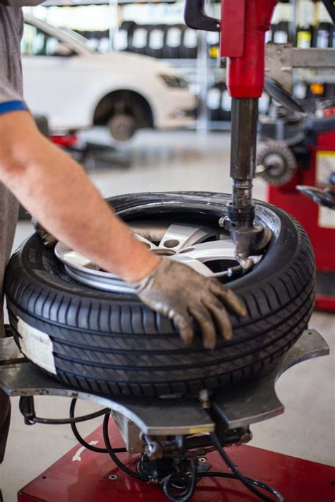 What do the red and yellow dots on tyres mean? - Concept GE