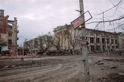 RUSSIA. Chechnya. Grozny. February 2000. The Chechen capital after the Russian bombing ...