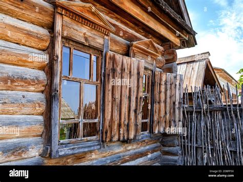 Traditional vintage russian timber house in the suburb of the Samara ...