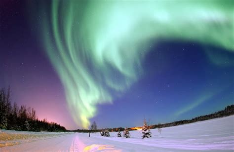 133 Best Northern Lights Quotes (to Inspire and Dream)