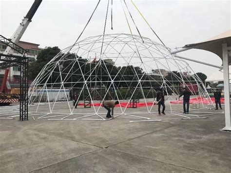 geodesic dome tent install | Geodesic dome, Dome tent, Geodesic tent