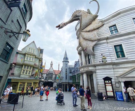 How 'Harry Potter' Almost Ended Up at Disney World - And Why the Deal ...