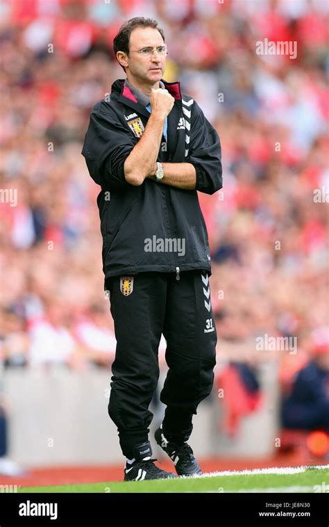 MARTIN O'NEILL ASTON VILLA FC MANAGER EMIRATES STADIUM ARSENAL LONDON 19 August 2006 Stock Photo ...