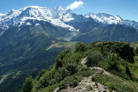 Mont Blanc from the summit of le Prarion - a photo - Walking Europe