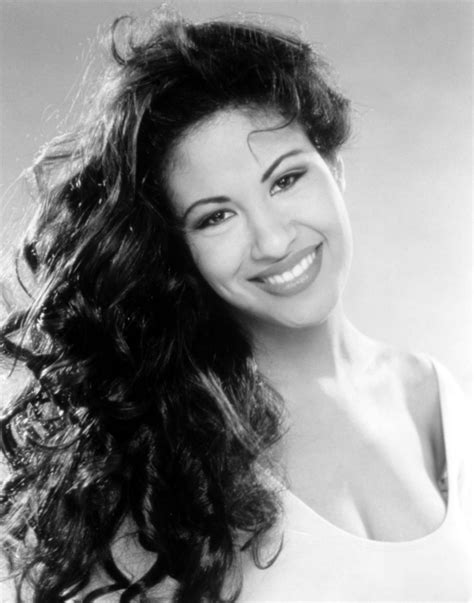 Selena Quintallina tendrá su estrella en Hollywood (+FOTOS) - Revista Ronda