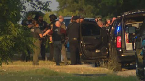 3 officers injured, 2 civilians killed in Haltom City shooting, police say | FOX 4 Dallas-Fort Worth