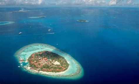 Maldives is a collection of islands (archipelago)