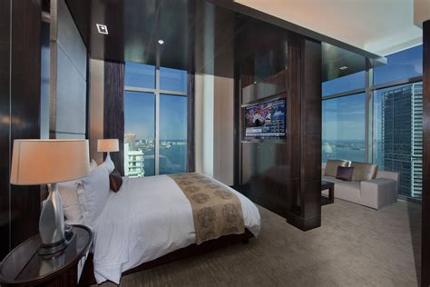 JW Marriott Marquis Miami Vice-Presidential Suite Master Bedroom # ...