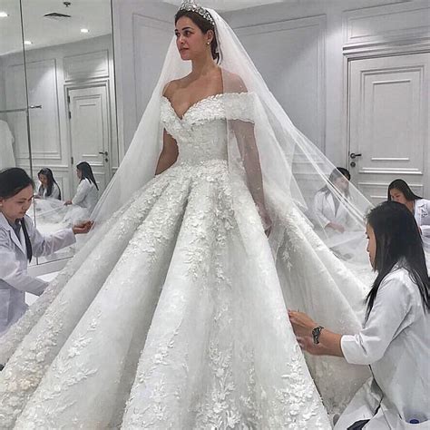 Final fitting with this beautiful bride from DOMINICAN REPUBLIC who ...