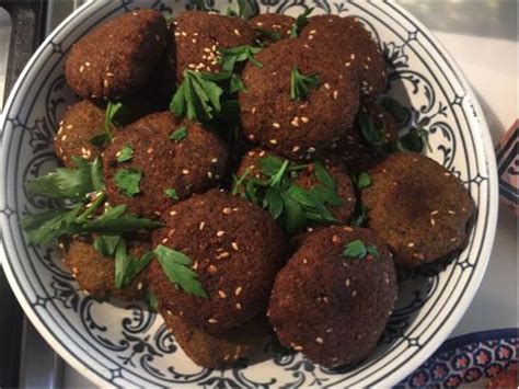 Egyptian Falafel (Taameya) | Egyptian food, Food, Recipes