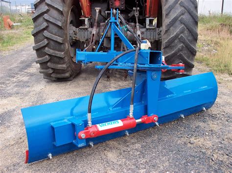 JOHN BERENDS MEDIUM DUTY GRADER BLADES 6FT (1.8M) 1 RAM HYDRAULIC ANGLE ...