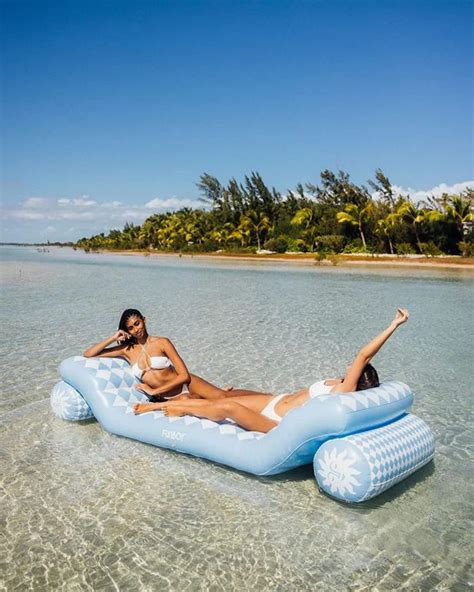 15 Best Pool Floats for Summer 2023 | Decor Trends & Design News | HGTV