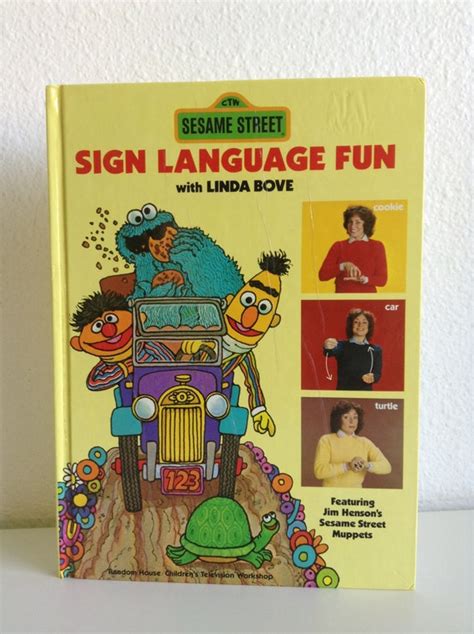 Vintage 1980 Sesame Street Sign Language Fun with Linda Bove