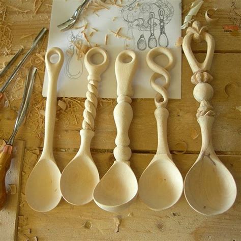 Pin by Ivanykin on Wooden spoon / Деревянные ложки | Wood spoon carving, Simple wood carving ...