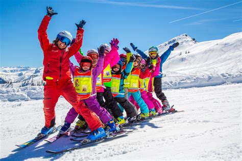 Children Ski Course Beginner | Kids on Ski | Childrens Ski School