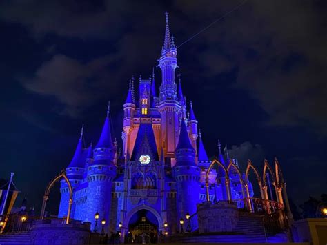 PHOTOS: Enjoy Magic Kingdom’s Evening Glow – A Blog About Disney Stuff