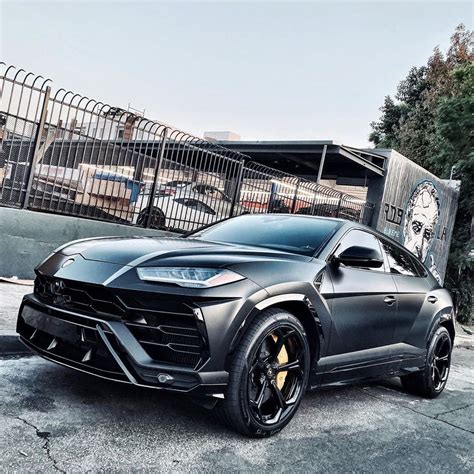 Lamborghini Urus Matt Black - EMC Exotic Rentals