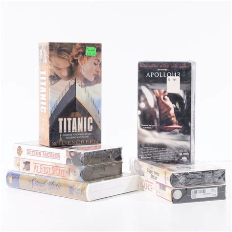 VHS Collection: Bundle of 8 VHS Classic Movies Including Titanic (BRAN