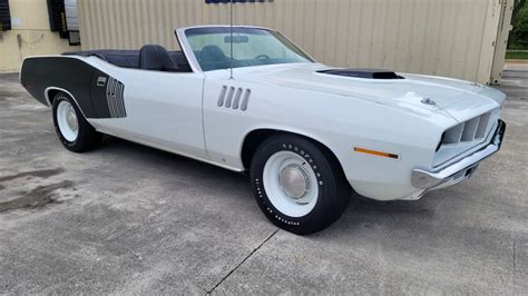 First One Built! 1971 Plymouth Hemi ‘Cuda Convertible | Barn Finds