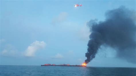 Oil Barge Explosion Off Texas Kills One | NTD