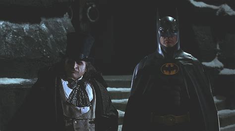 Batman Returns (1992) Movie Summary and Film Synopsis