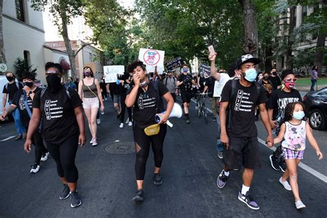Sacramento Groups Protest Racial Police Shooting Of Jacob Blake - capradio.org