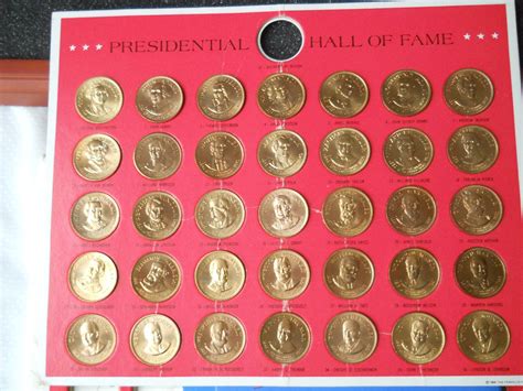 Franklin Mint 36 Presidential Coins Bronze Metal 1968 Cherry Wood Case Booklet - Other