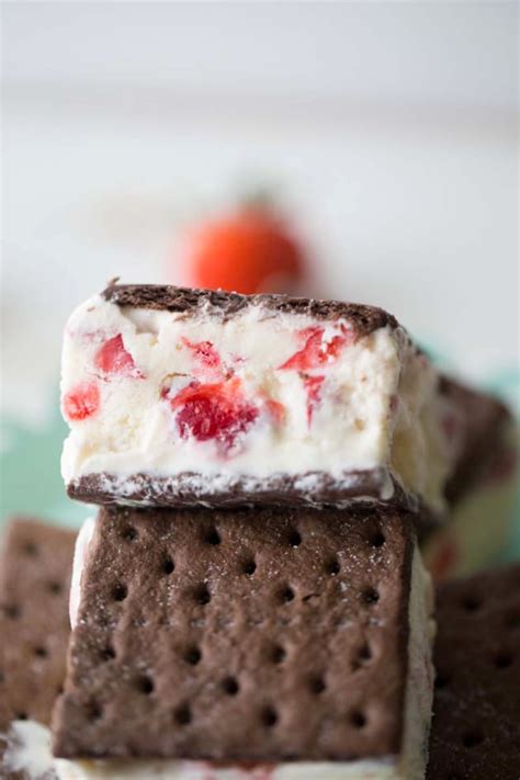 Strawberry Ice Cream Sandwiches - Food Fanatic