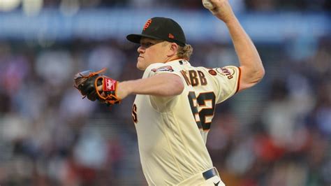 Logan Webb, Giants grind out win vs. Padres