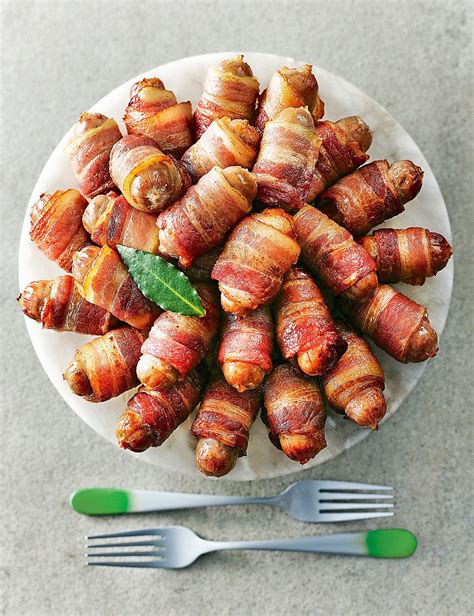 32 Bacon & Sausage Rolls (32 Pieces) | M&S | Sausage rolls, Bacon sausage, Sausage