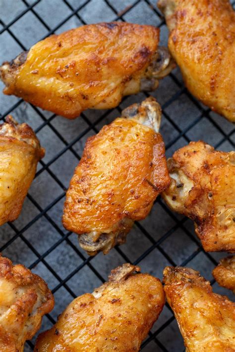 Baked Chicken Wings (3 Ingredients) - Momsdish