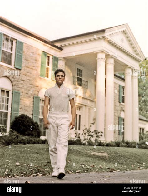 Elvis graceland 1957 hi-res stock photography and images - Alamy