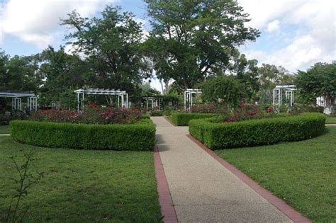 Re-opening of Old Parliament House Gardens | Monument Australia