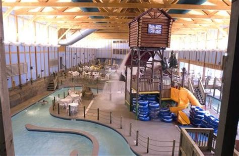 Grizzly Jack's Grand Bear Lodge outside of Chicago | Indoor waterpark, Water park, Vacation