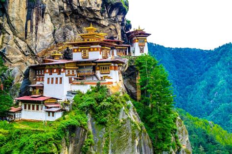 Bhutan top attractions for visitors, where history and culture come ...