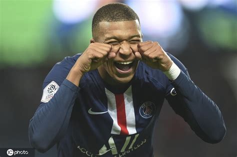 Mbappe Crying Celebration Gif / Mbappe Gifs Tenor / The perfect kylianmbappé celebration crying ...