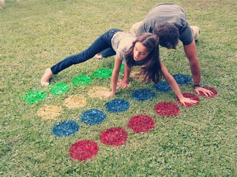 5 Exciting Backyard Picnic Games to Play as a Family