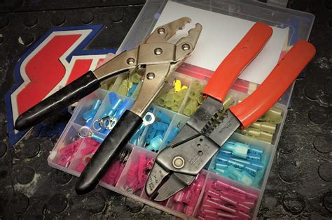 Wire Crimpers 101: What is a Wire Crimping Tool? (And What to Consider ...