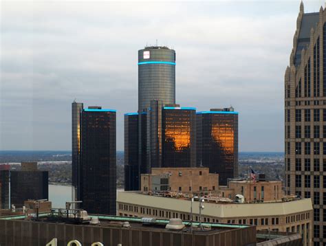 Detroit Marriott at the Renaissance Center - The Skyscraper Center