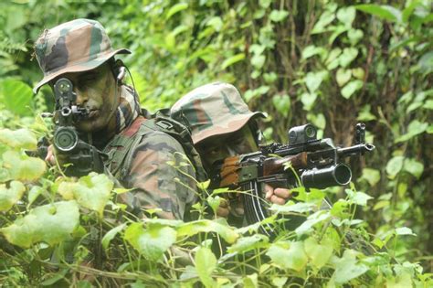 Indian Army Ghatak Commandos with Romanian Pm MD 63 Assault Rifles ...