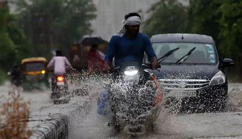 Gurugram issues work-from-home advisory as heavy rains, thunderstorms ...