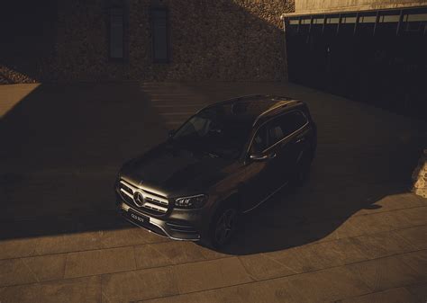 Mercedes-Benz GLS on Behance