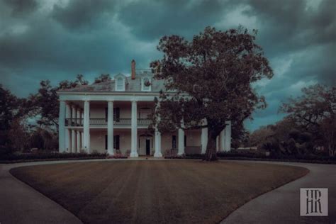 Haunted Oak Alley Plantation, Vacherie, Louisiana | Haunted Rooms America