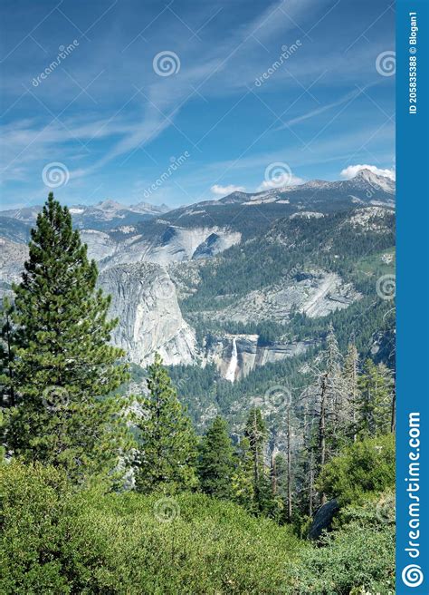 A Landscape View from Glacier Point of Yosemite Valley in Yosemite ...