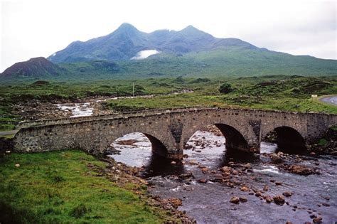 The Sligachan Bridge, 1979 © Julian Paren :: Geograph Britain and Ireland