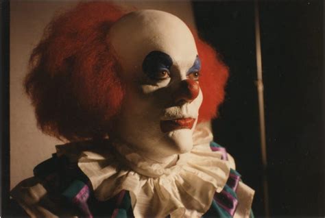 Rare Photo Shows Tim Curry in Unused Pennywise Concept Makeup - Dread Central