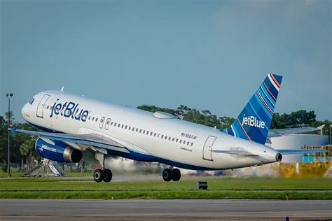 JetBlue’s A320 aircraft suffered engine problems after takeoff and made an emergency landing ...