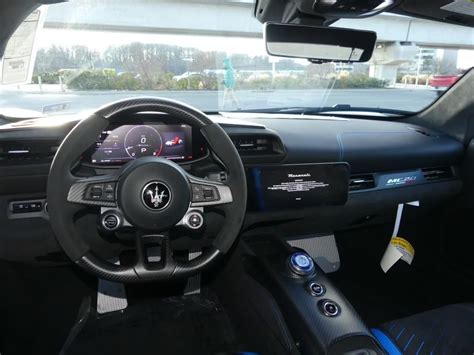 Maserati MC20 Interior Pics : r/WheelDeals