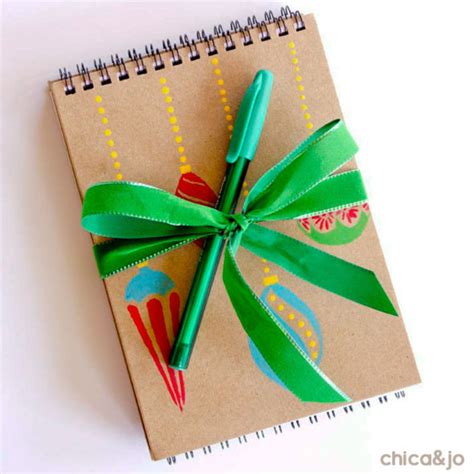 Teacher gift Christmas notebooks | Chica and Jo