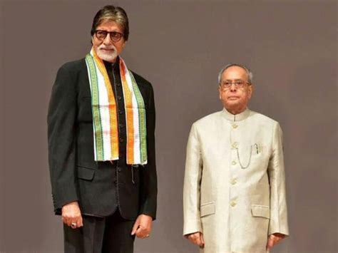 Amitabh Bachchan Watches Piku at Rashtrapati Bhavan With the President